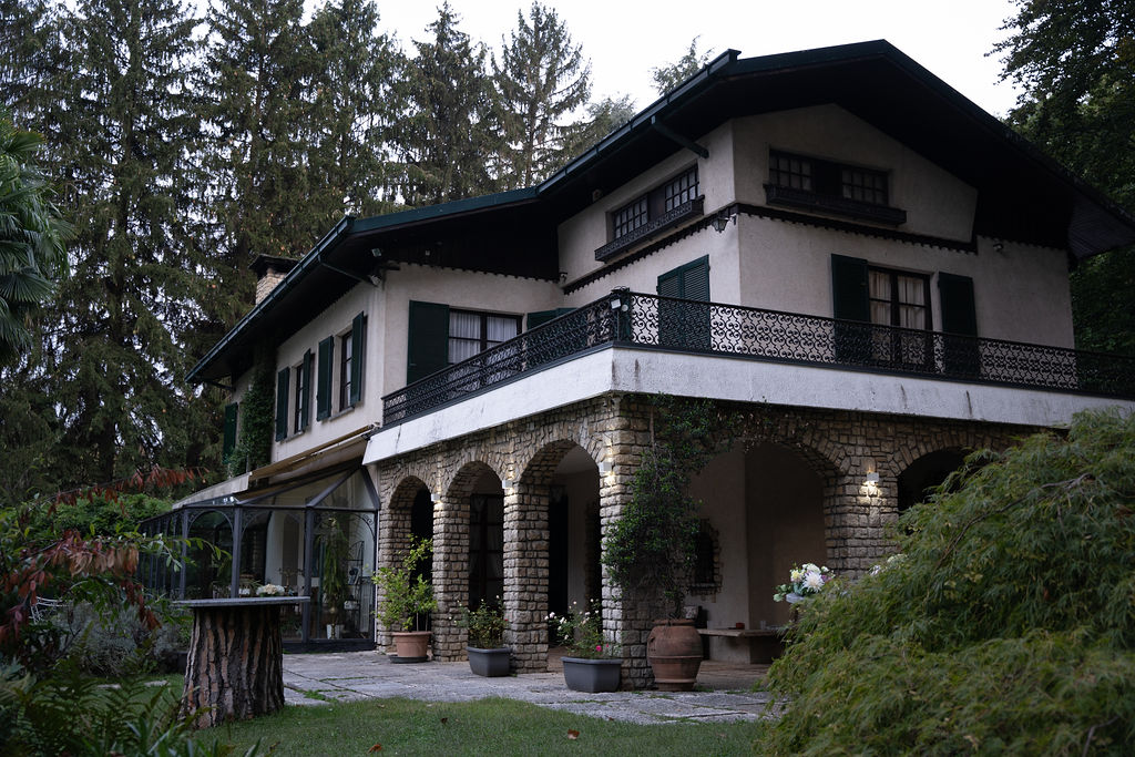 Upscale Restaurant with Open Kitchen